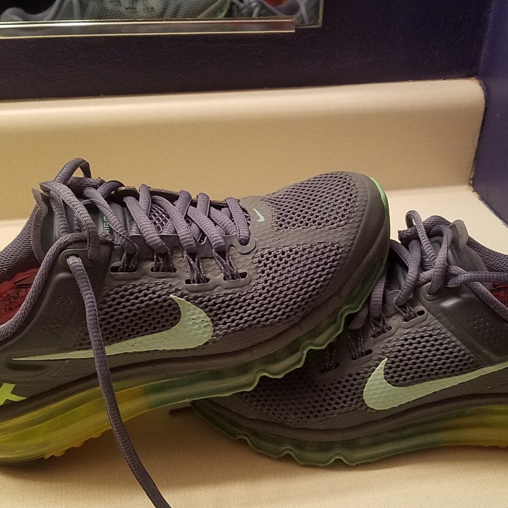 Womens Nike Air Max Sneaker